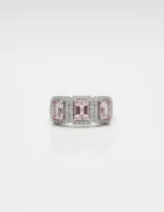 FitLiva pembe zirkon üç taşlı halo gümüş kadın yüzük beyaz arka plan